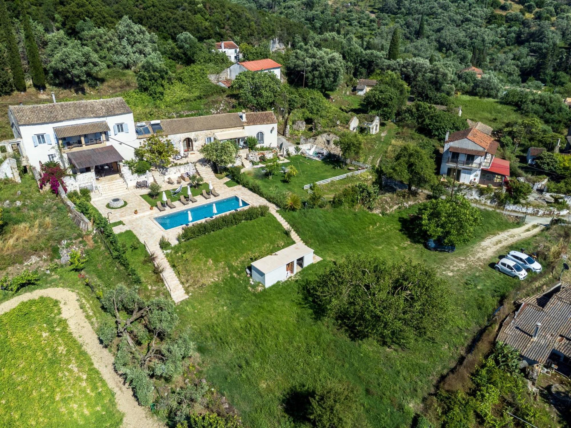 Гостевой дом Marcora'S Historical Estate Strongyli  Экстерьер фото